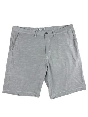 Travis Mathew Shorts‎ Mens 40 Gray Pinstripes Golf Casual Stretch Cotton Blend